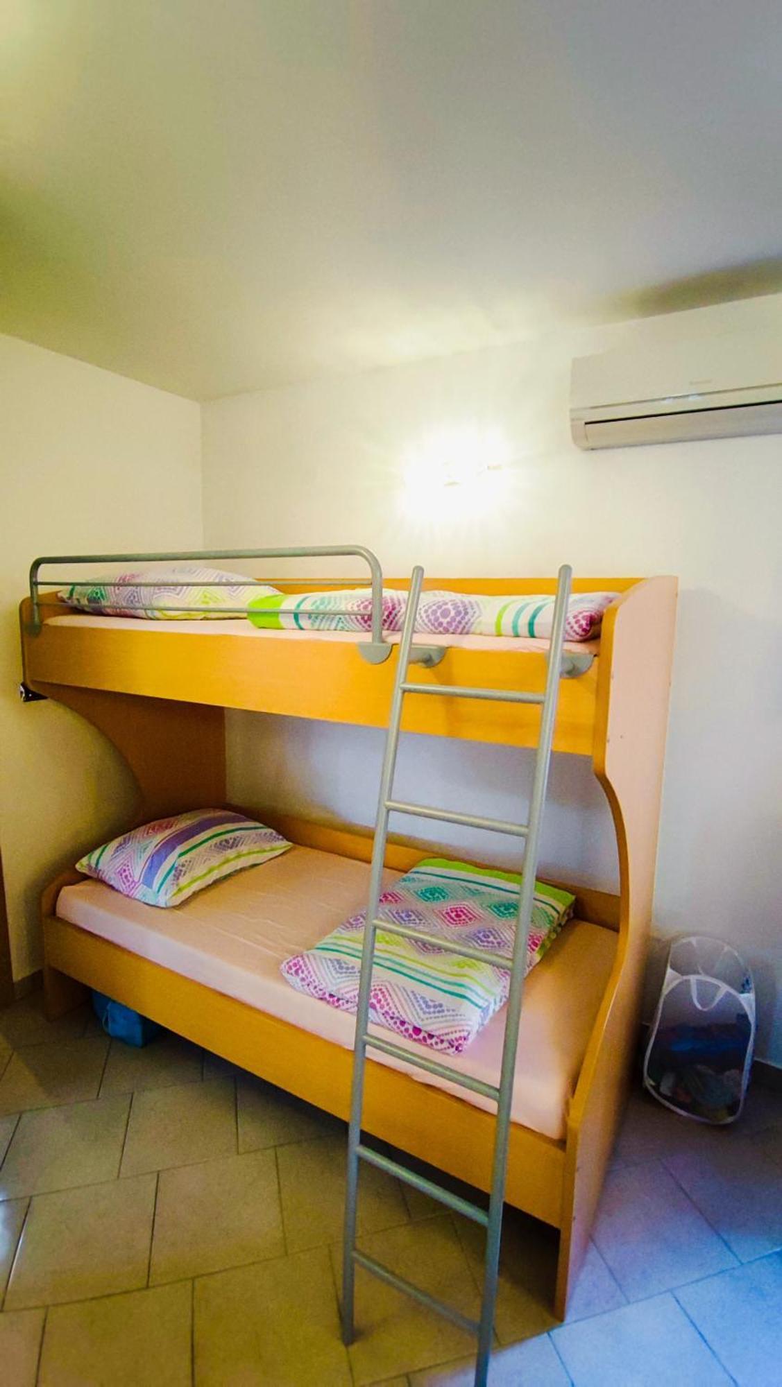 Apartment Wine & Olive Oil Mofardin Koper Luaran gambar